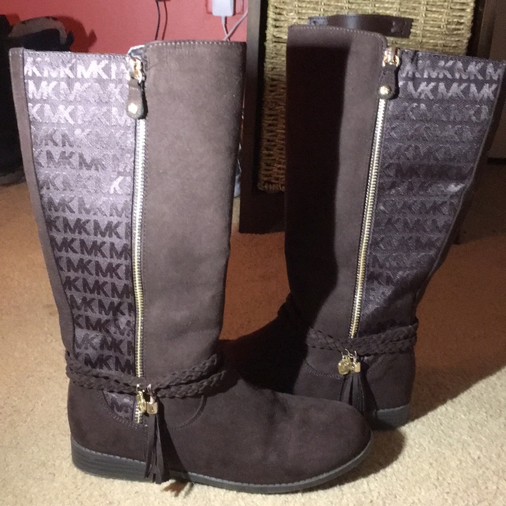 MK boots